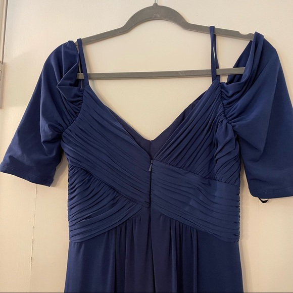 Gorgeous deep royal blue laundry by Shelli Segal gown - Picture 4 of 6